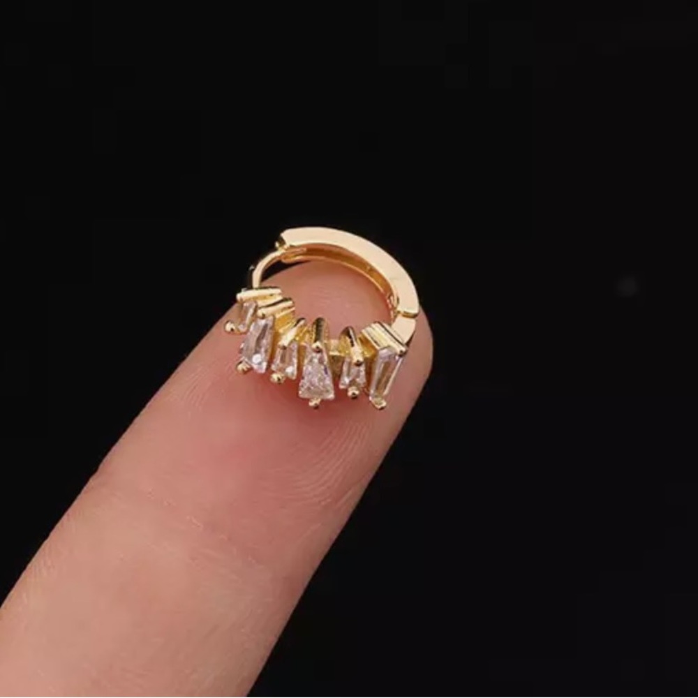 NWOT HOOP EARRINGS